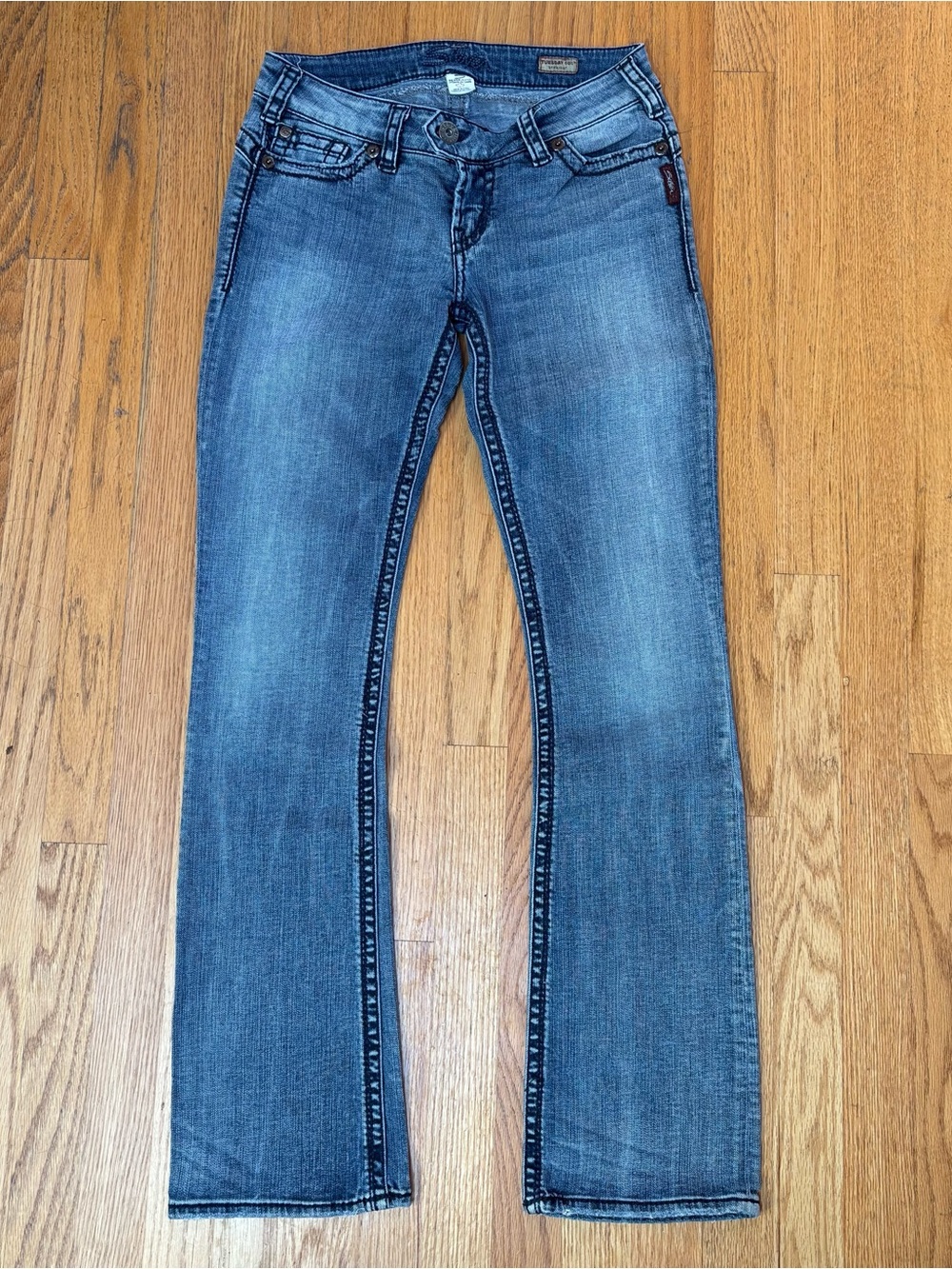 Silver “Tuesday 16 1/2” Straight Leg Jeans Size 29x33